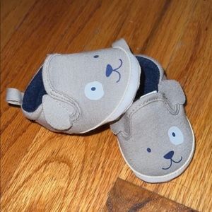Carter’s baby shoes